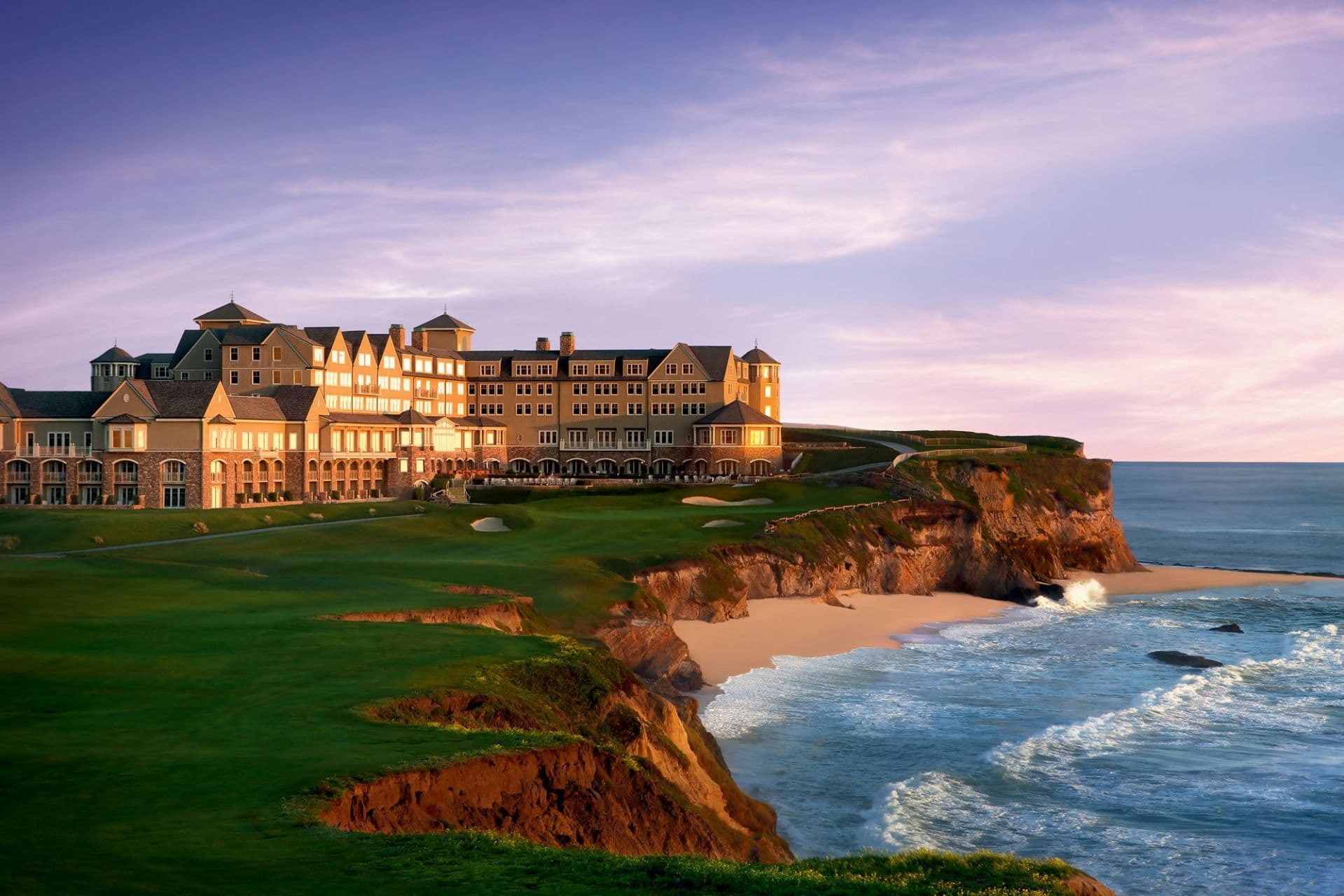Half Moon Bay Golf Links cliffside hole perched above the Pacific Ocean, Half Moon Bay